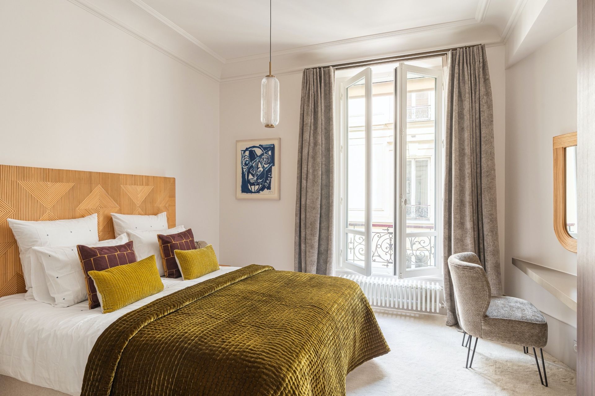 apartment 5 Rooms for sale on PARIS (75007)