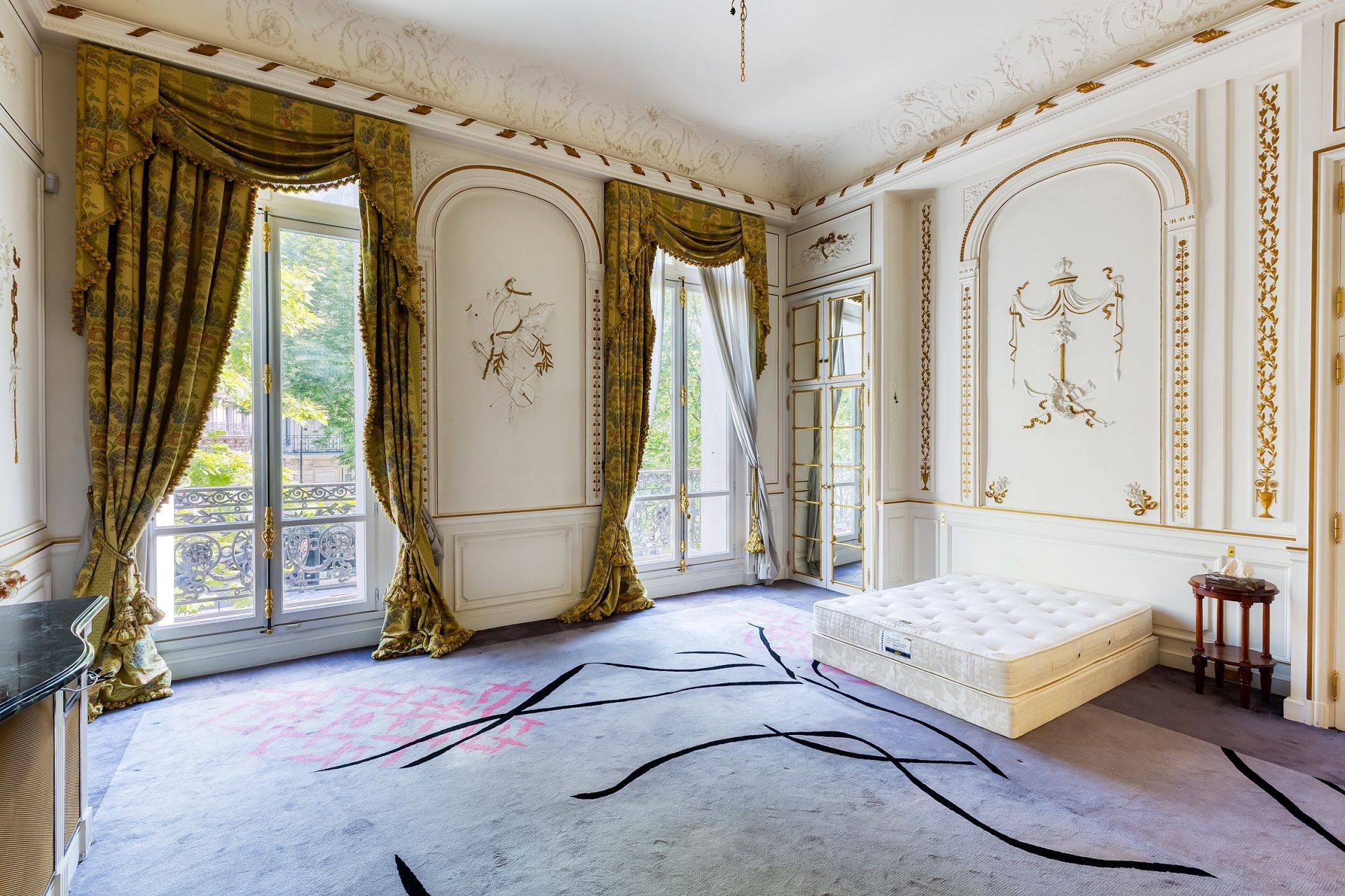 apartment 8 Rooms for sale on PARIS (75008)