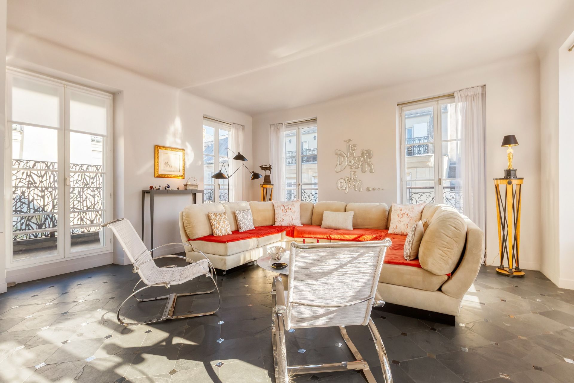 apartment 5 Rooms for sale on PARIS (75007)
