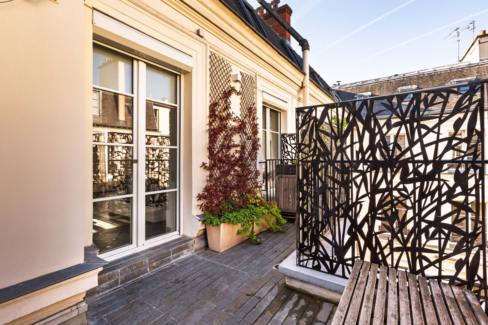 apartment 5 Rooms for sale on PARIS (75007)