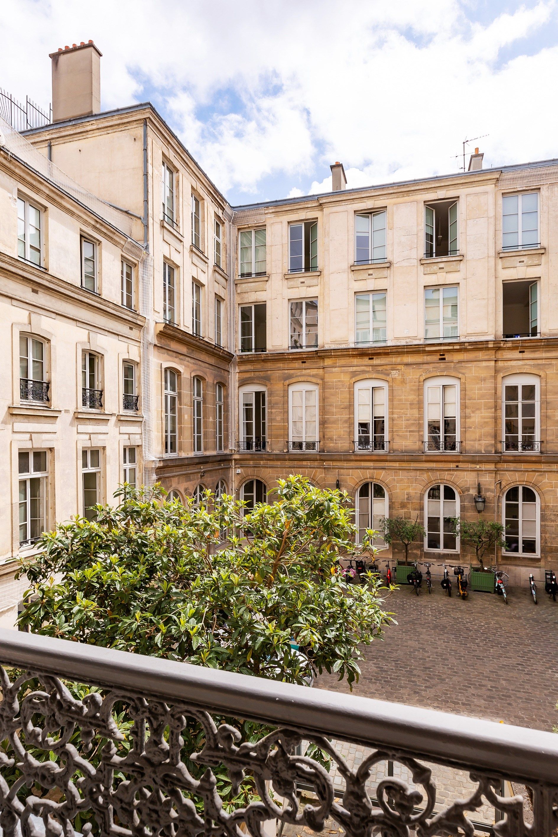 appartement 5 Pièces en vente sur PARIS (75007)