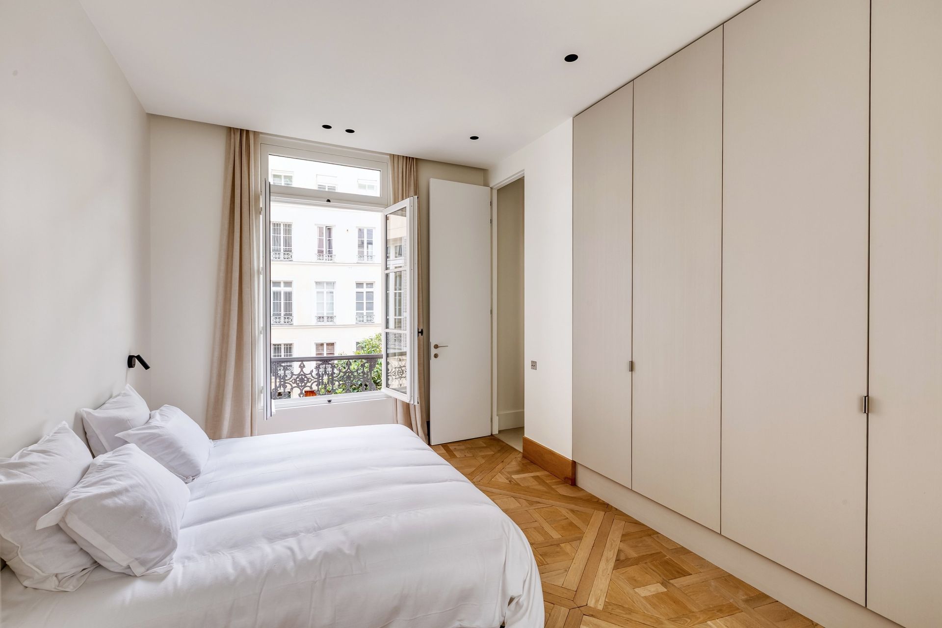 appartement 5 Pièces en vente sur PARIS (75007)