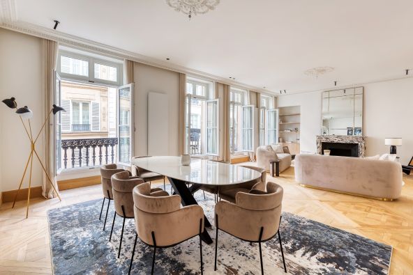 Sale Apartment Paris 7 5&nbsp;Rooms 182&nbsp;m²
