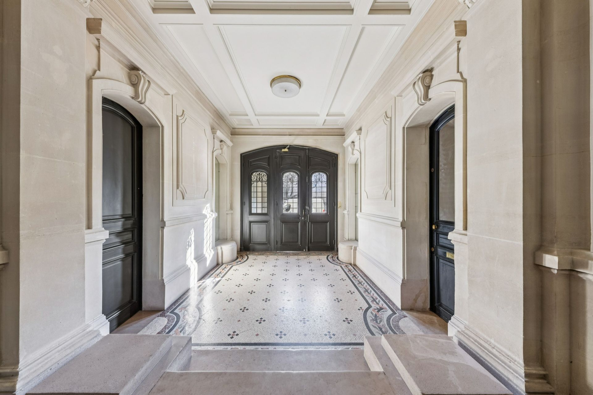 appartement 8 Pièces en vente sur PARIS (75116)