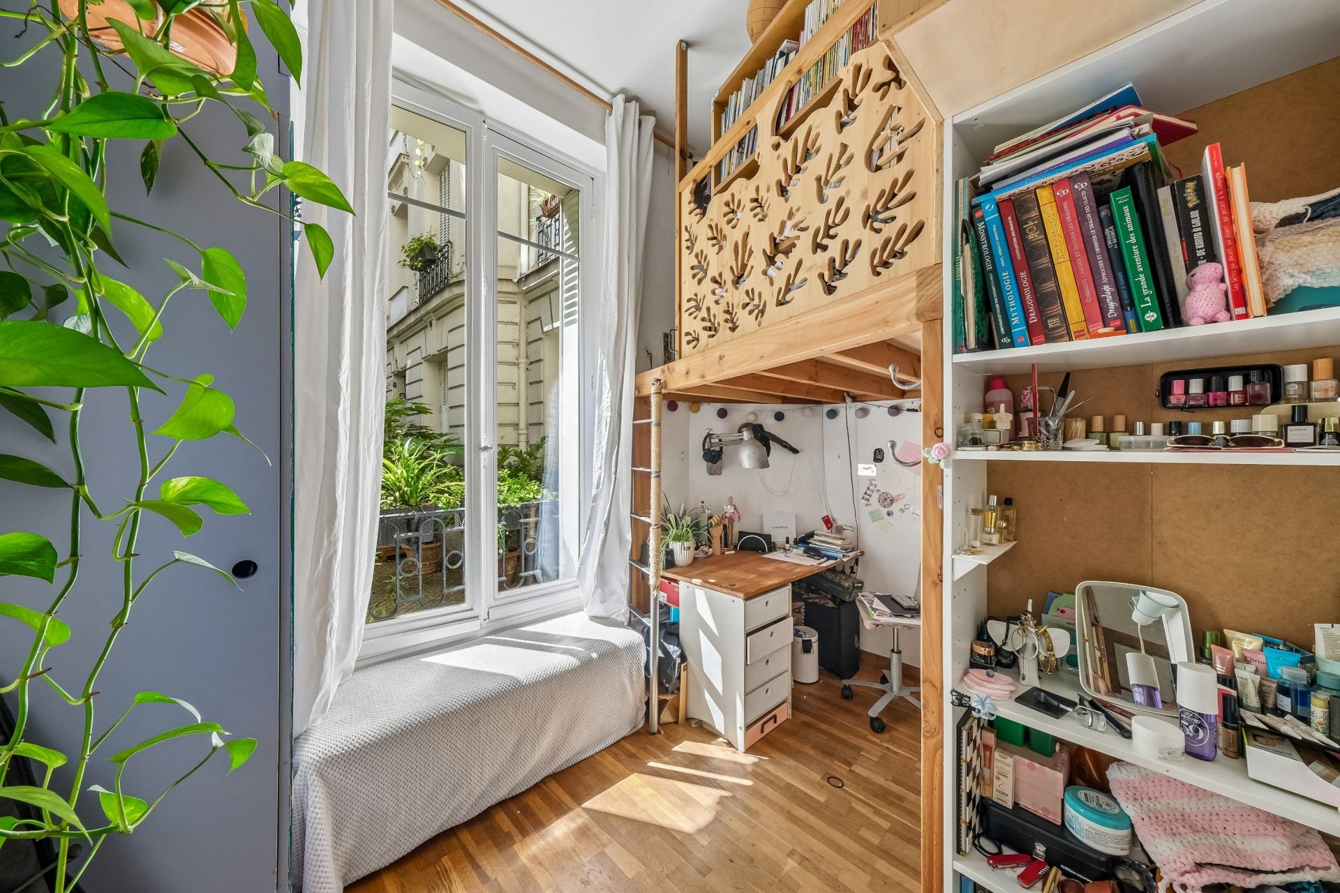 apartment 10 Rooms for sale on PARIS (75009)