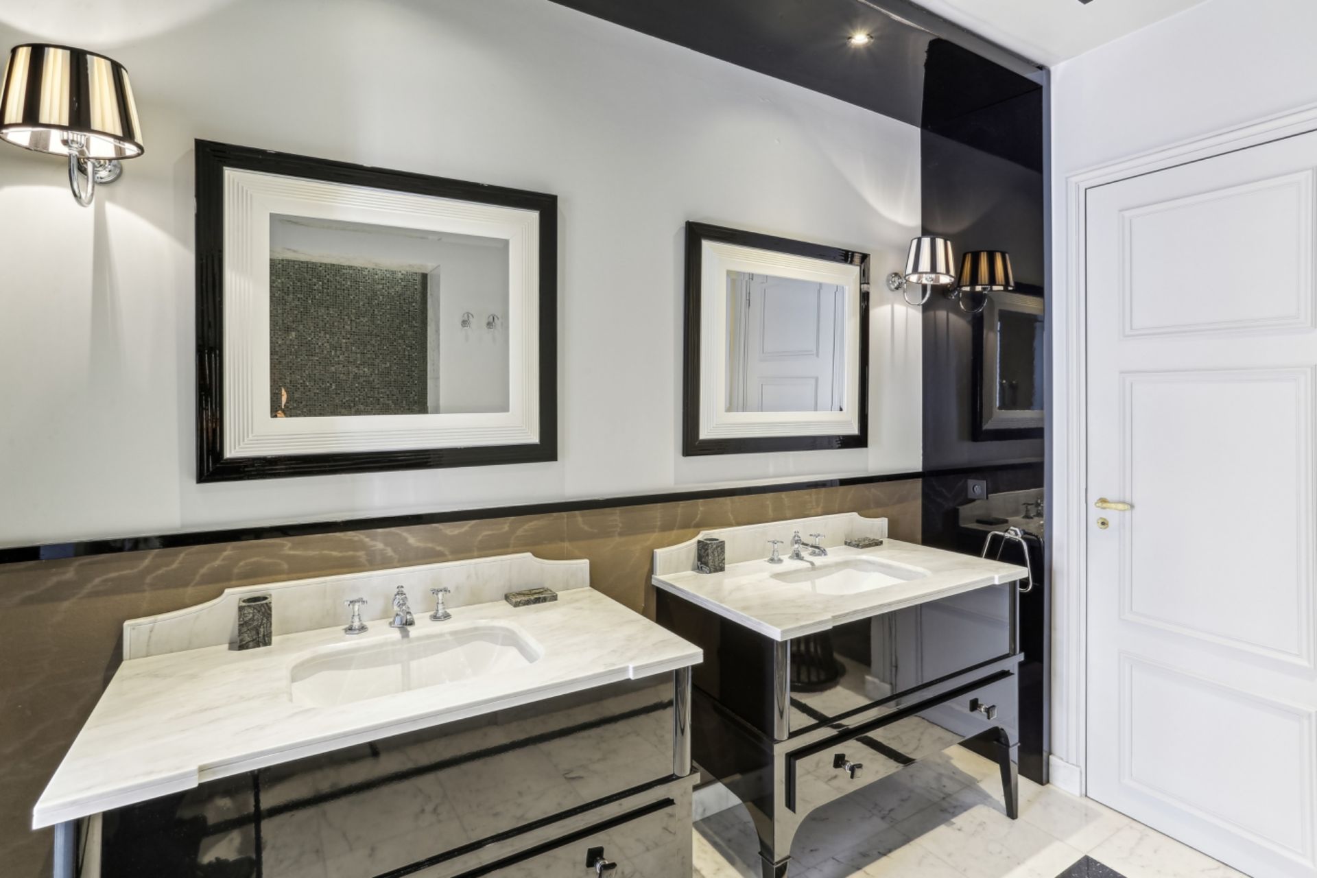 apartment 5 Rooms for sale on PARIS (75006)