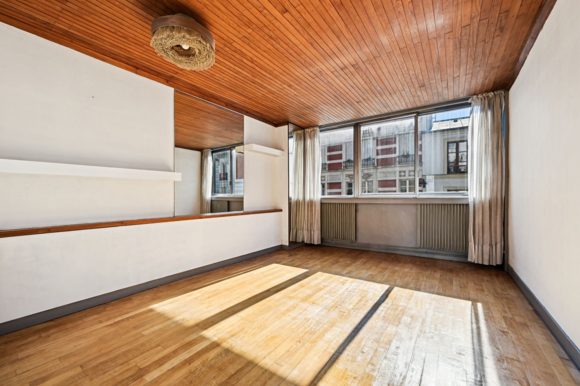 atelier d'artiste 5 Pièces en vente sur PARIS (75014)