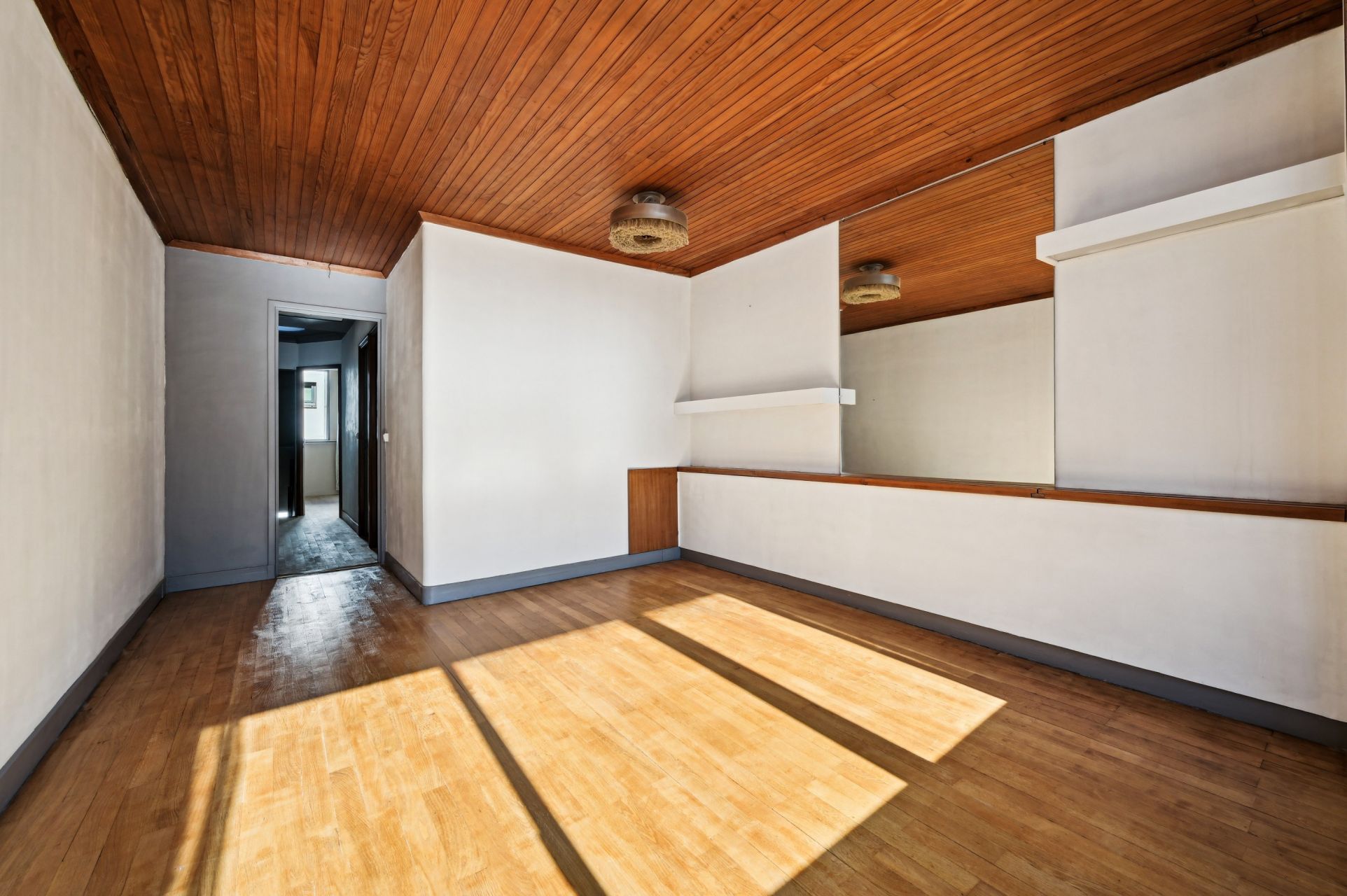 artist studio 5 Rooms for sale on PARIS (75014)