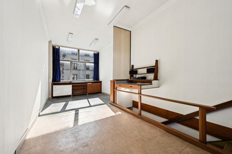 artist studio 5 Rooms for sale on PARIS (75014)