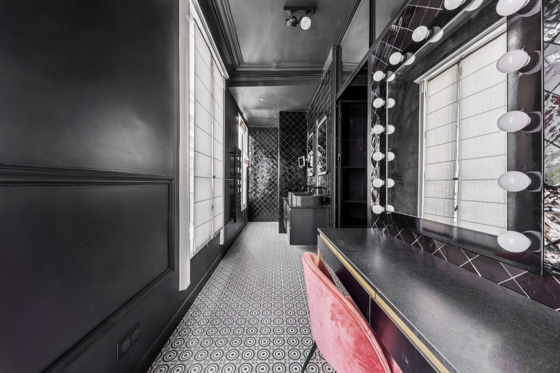 maison de ville 8 Pièces en vente sur PARIS (75016)