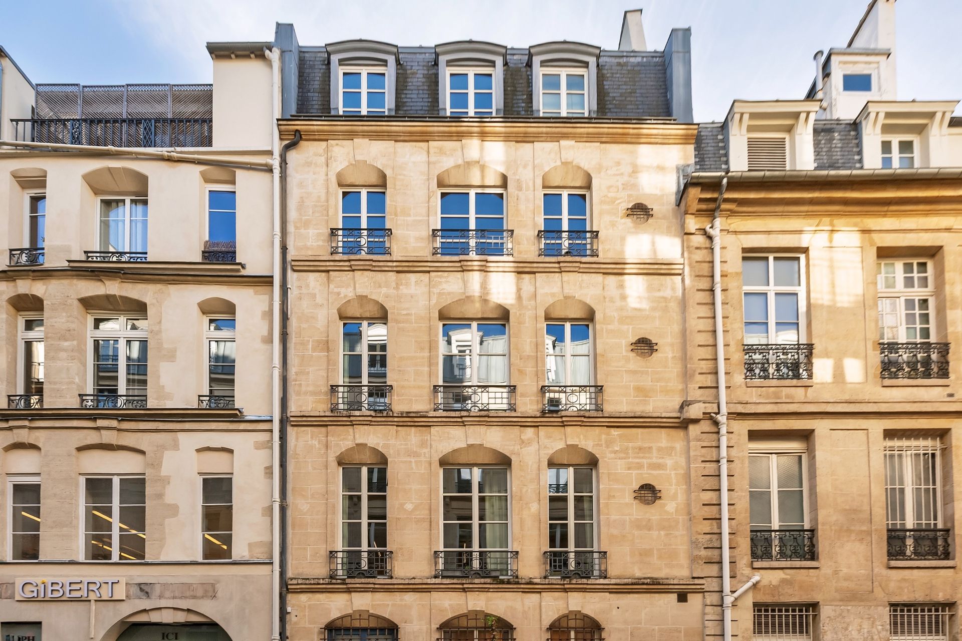 maison de ville 8 Pièces en vente sur PARIS (75006)