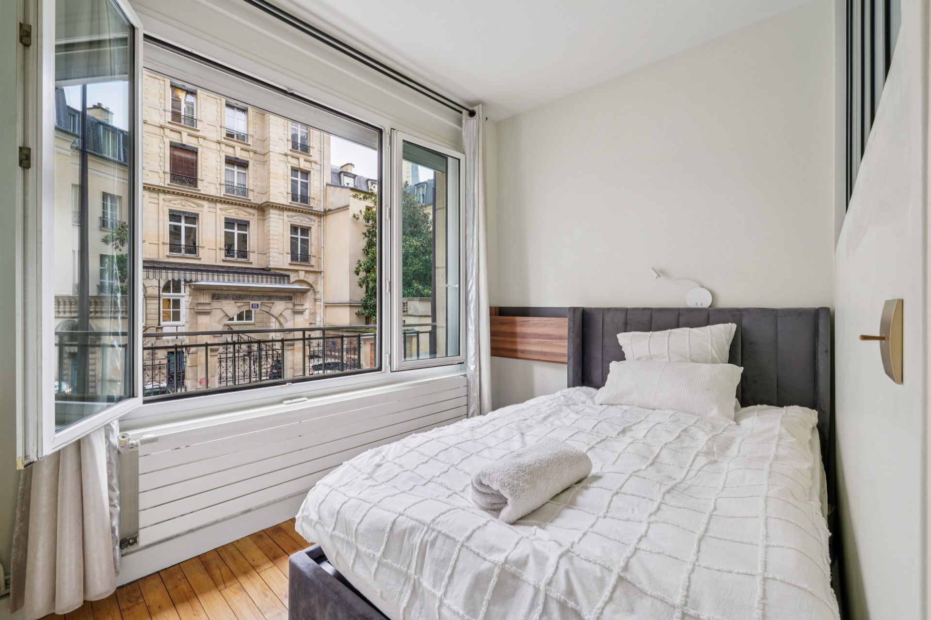 apartment 3 Rooms for sale on PARIS (75006)