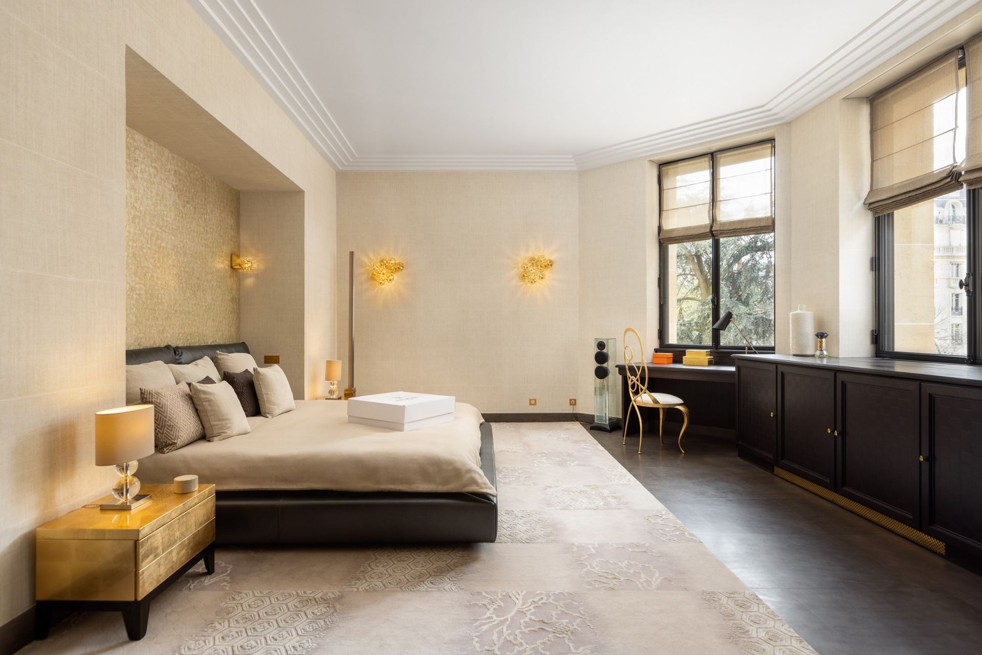 apartment 7 Rooms for sale on PARIS (75016)