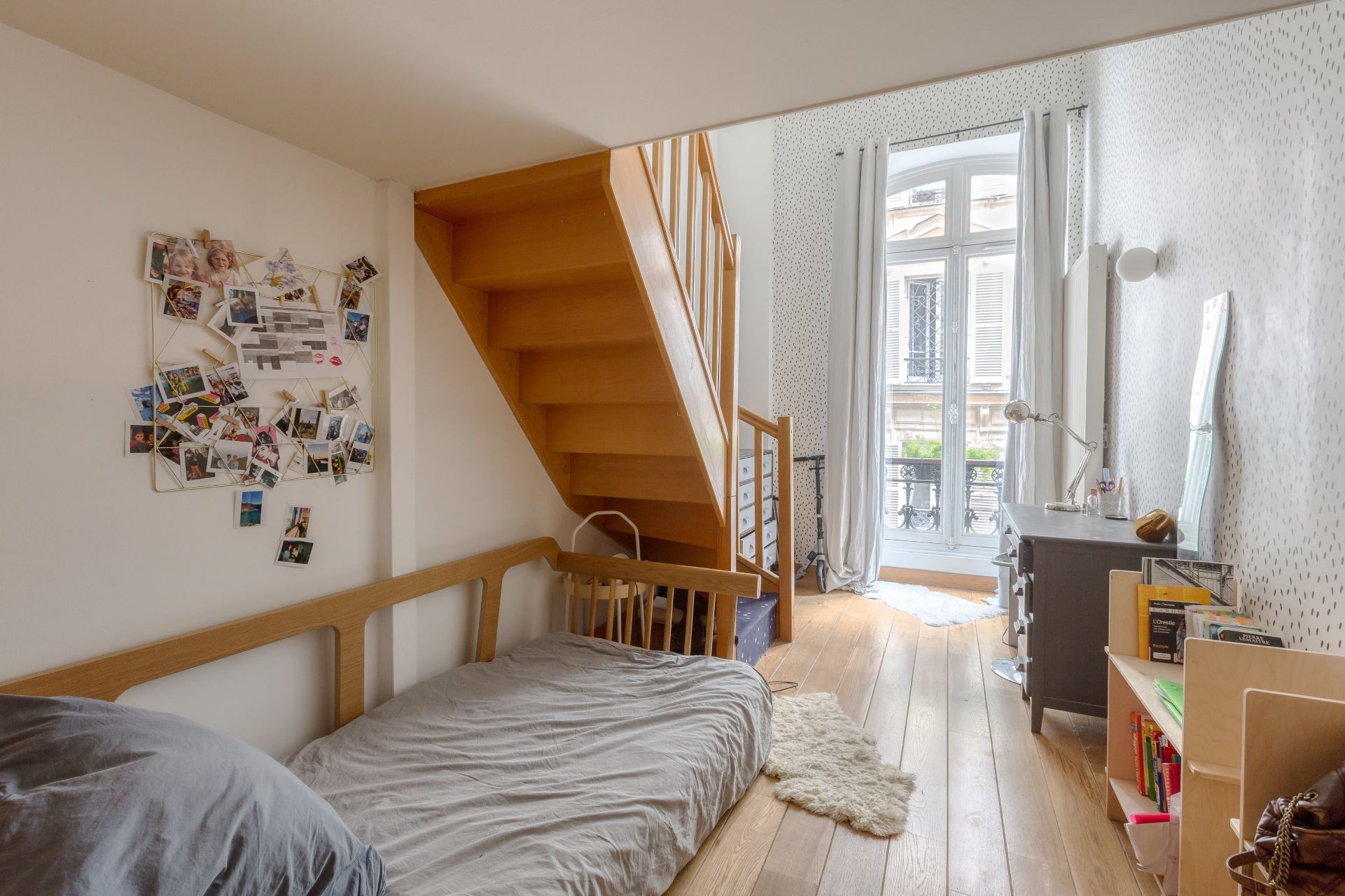 apartment 5 Rooms for sale on PARIS (75009)