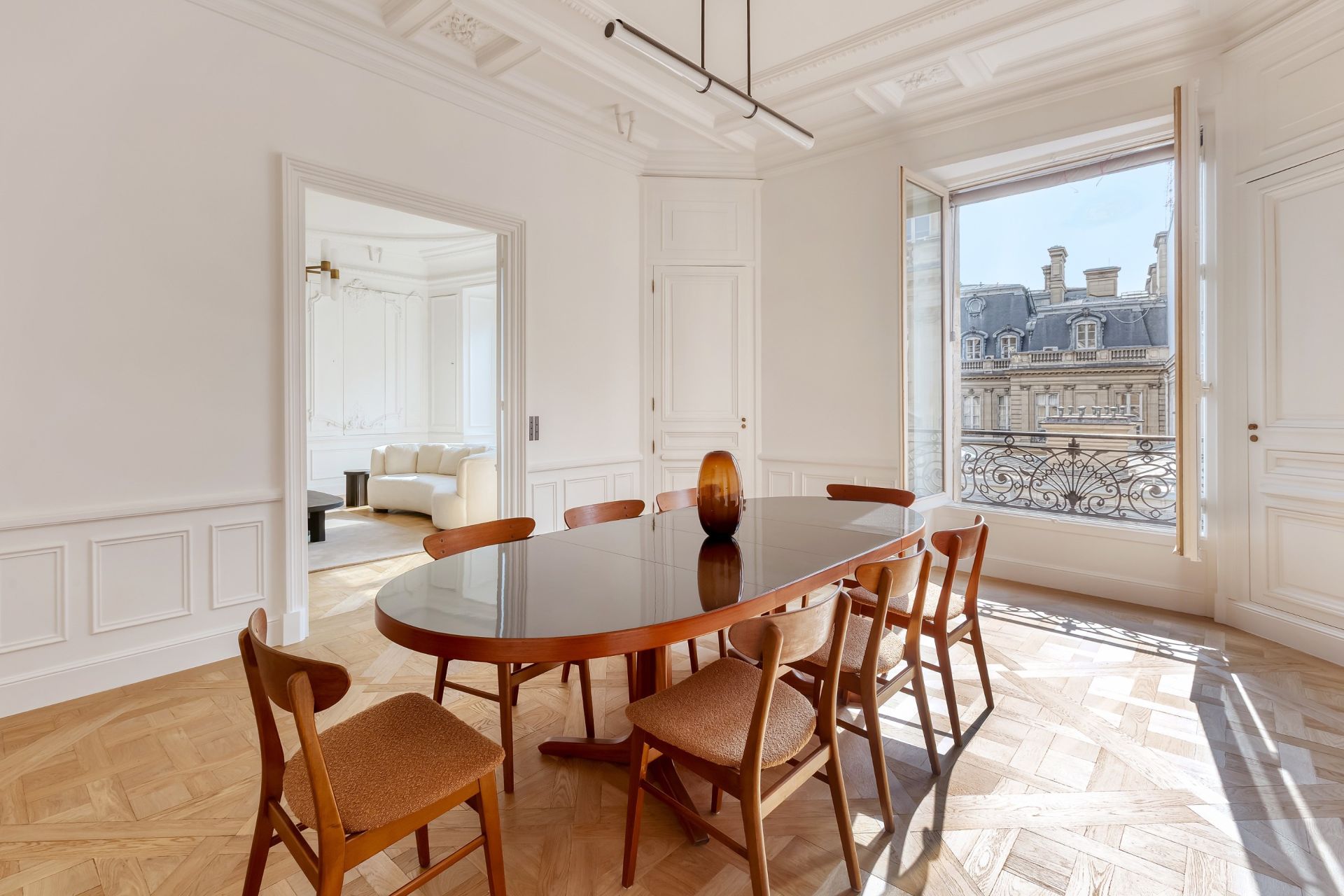 apartment 5 Rooms for sale on PARIS (75008)