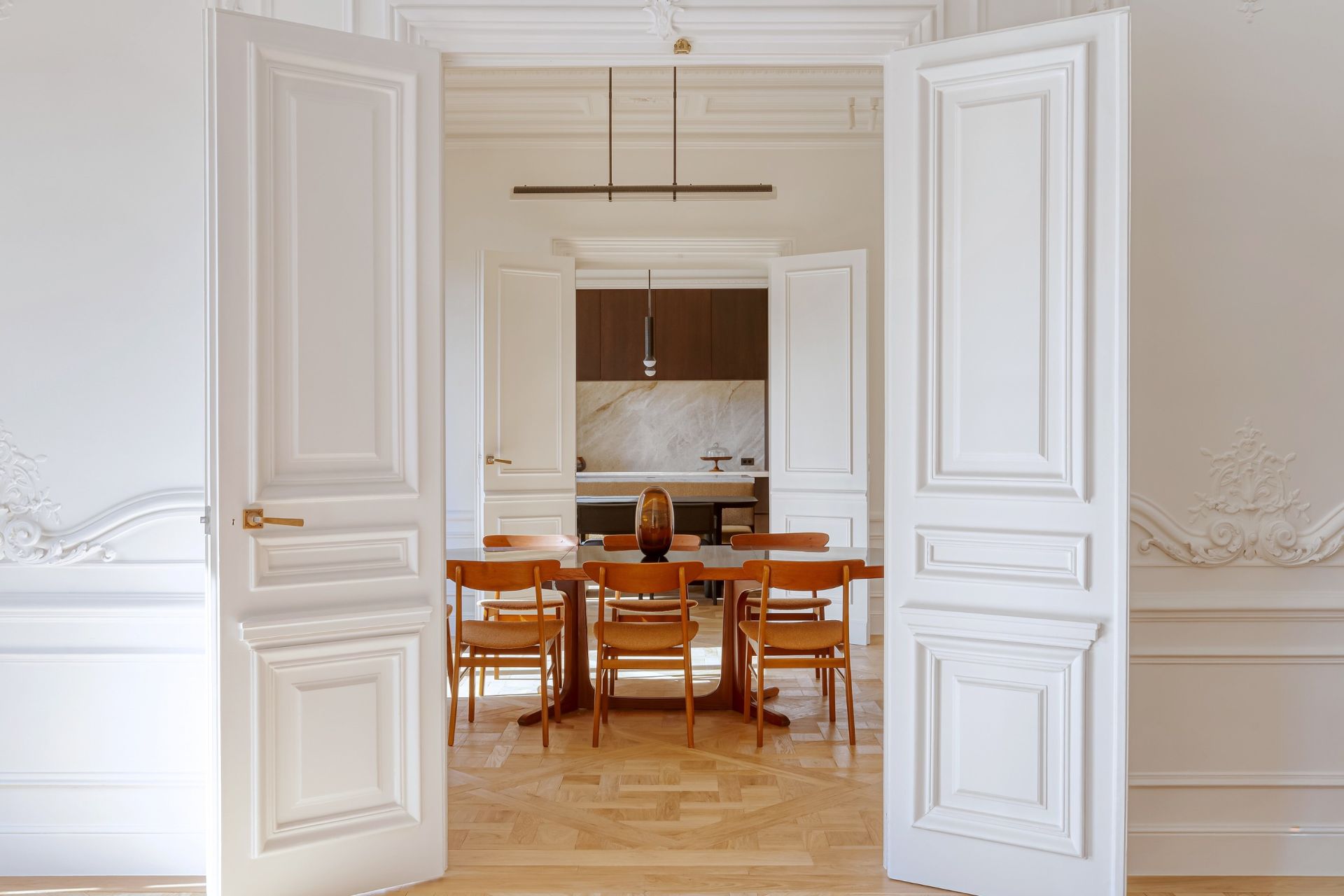 apartment 5 Rooms for sale on PARIS (75008)