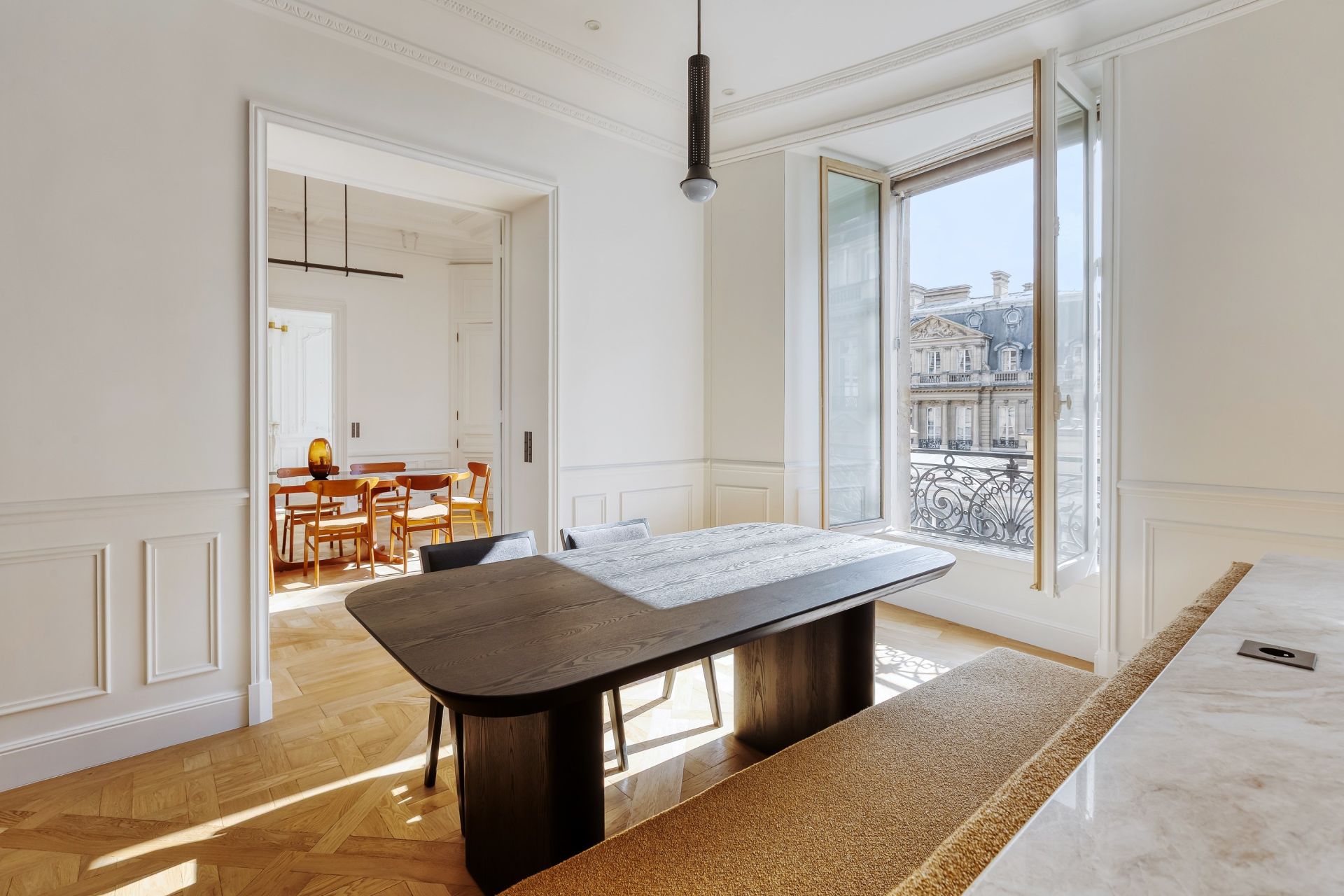 apartment 5 Rooms for sale on PARIS (75008)