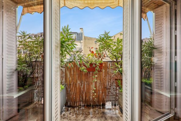 Sale Apartment Paris 15 2&nbsp;Rooms 42&nbsp;m²