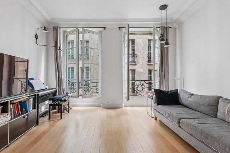 apartment 3 Rooms for sale on PARIS (75006)
