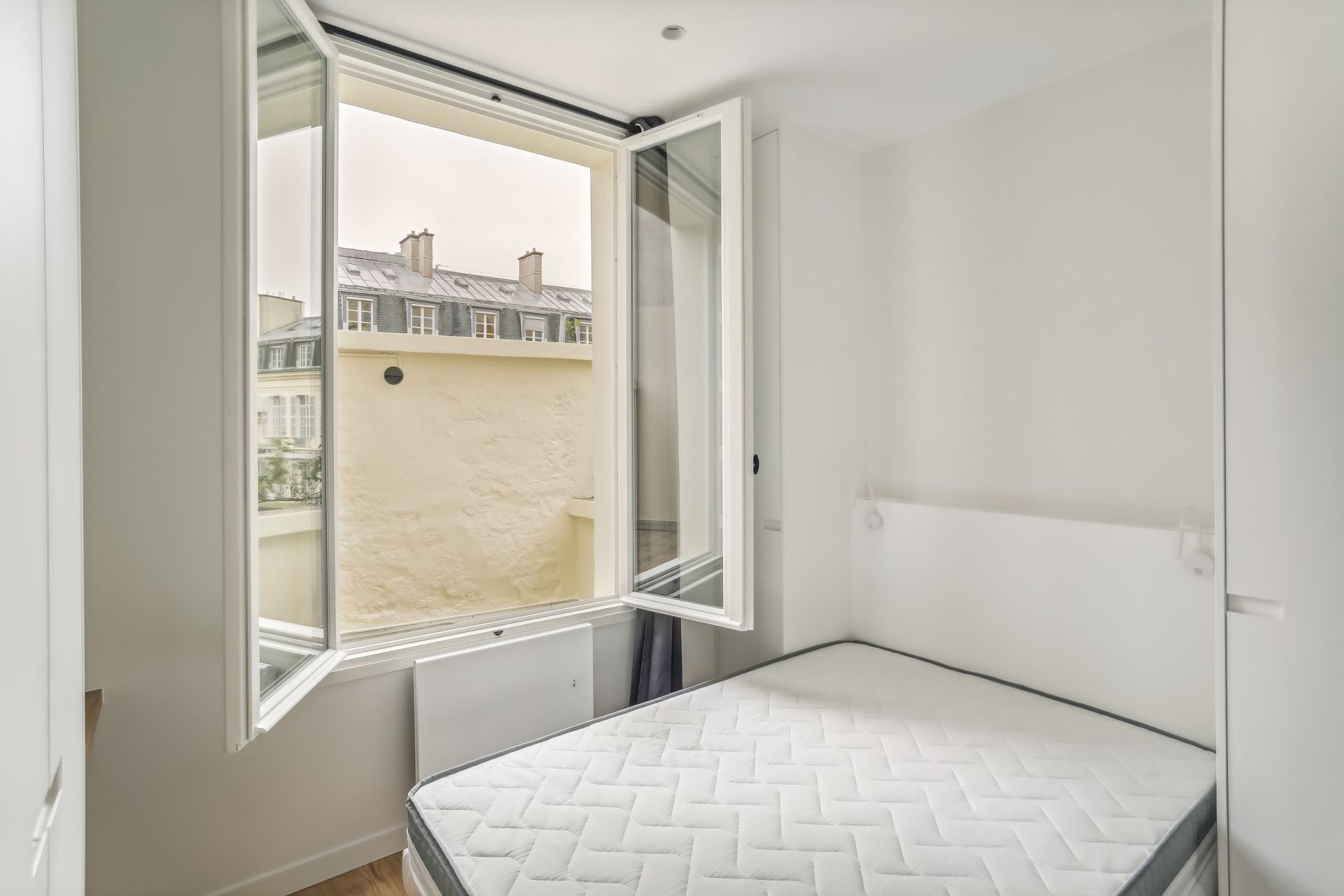 apartment 2 Rooms for rent on PARIS (75007)