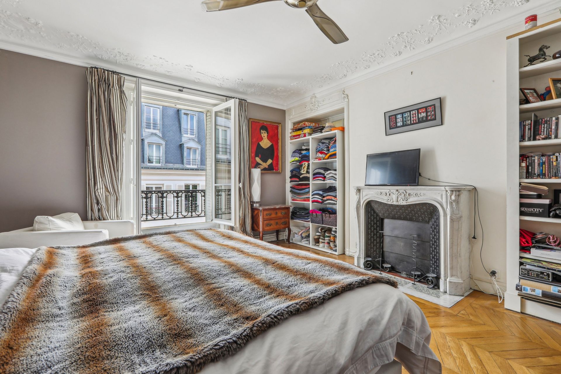 apartment 7 Rooms for sale on PARIS (75007)