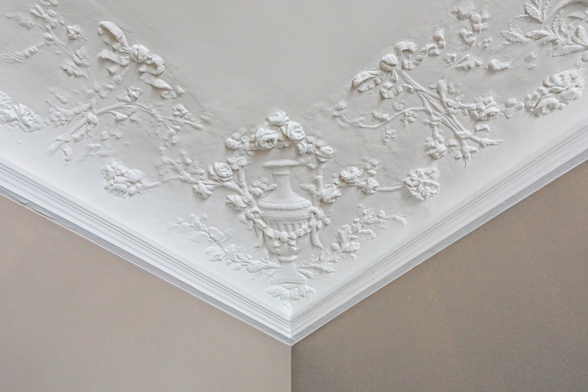 apartment 7 Rooms for sale on PARIS (75007)