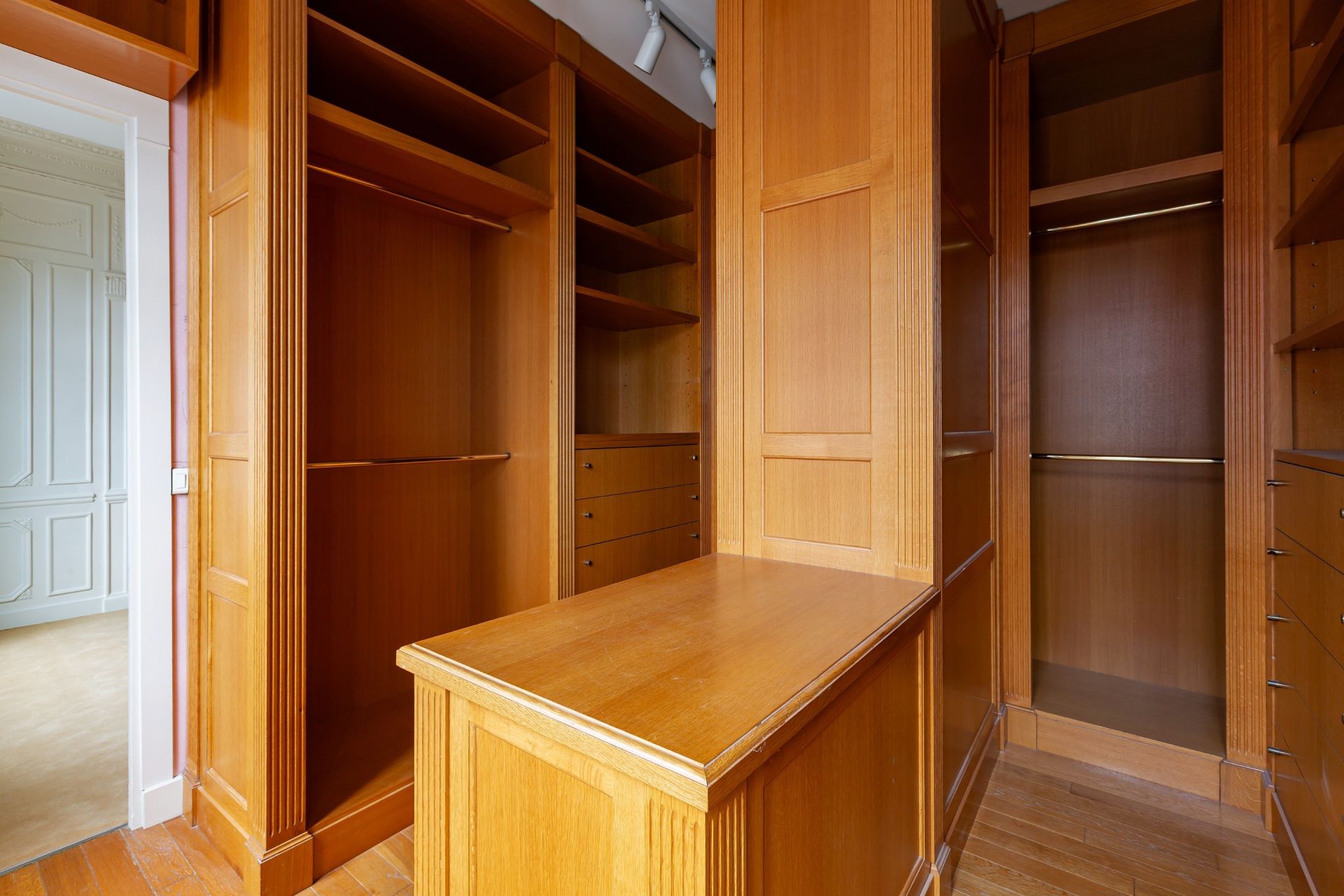 appartement 11 Pièces en vente sur NEUILLY SUR SEINE (92200)