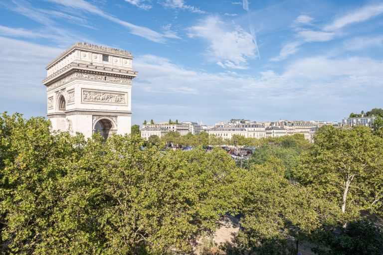 apartment 4 Rooms for sale on PARIS (75016)