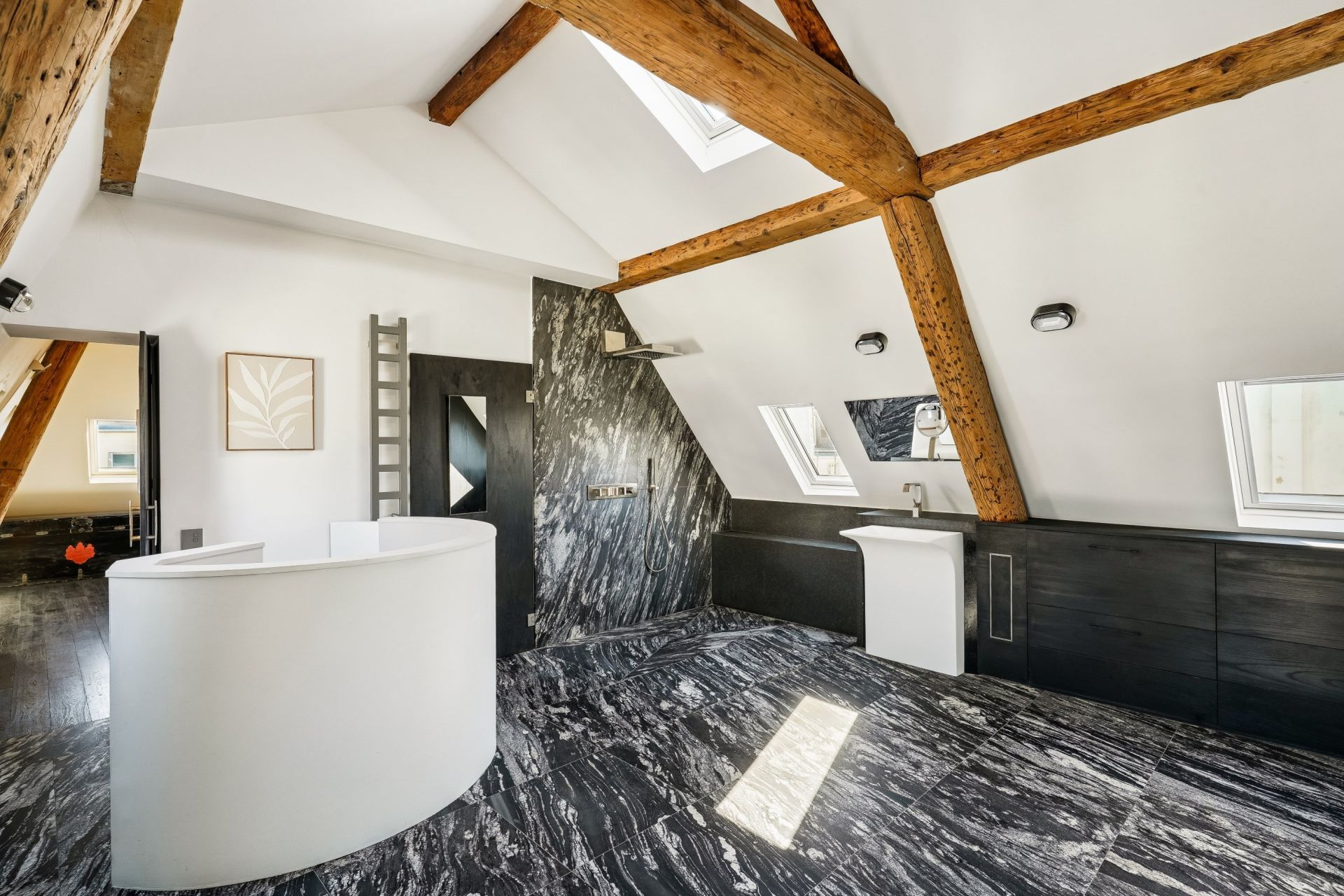 apartment 5 Rooms for sale on PARIS (75006)