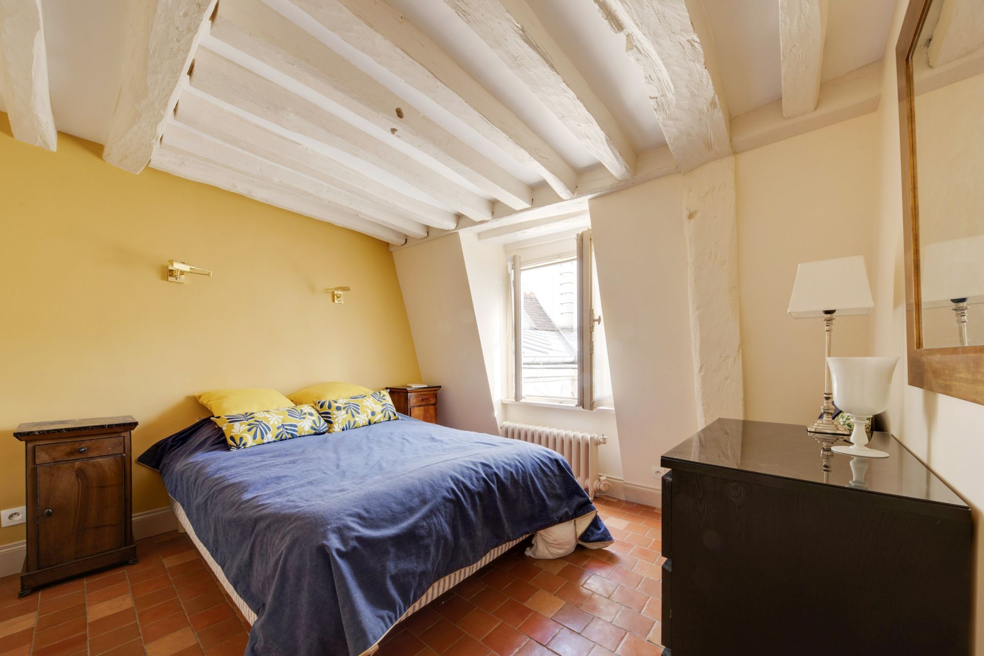 apartment 3 Rooms for sale on PARIS (75004)