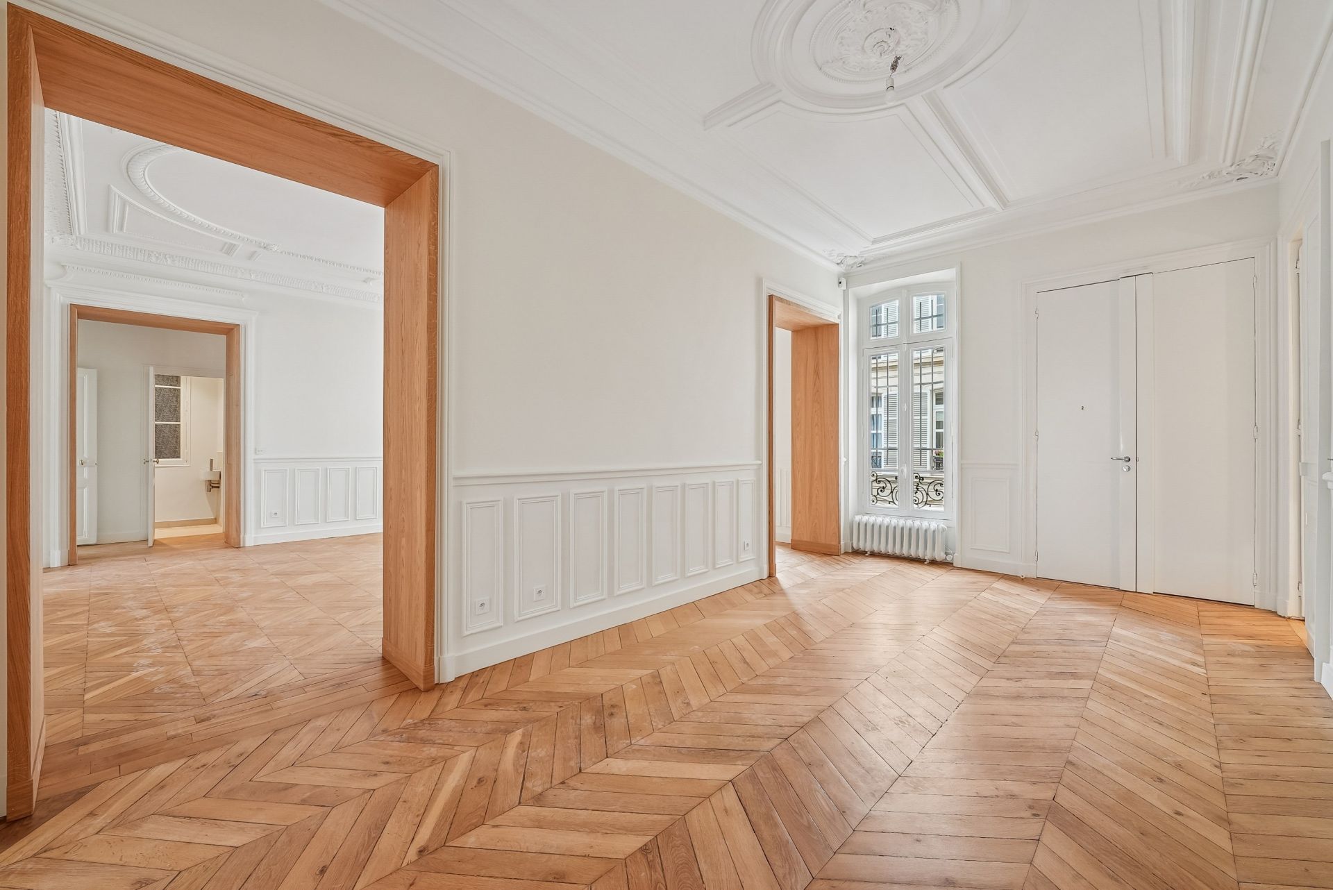 apartment 6 Rooms for sale on PARIS (75008)