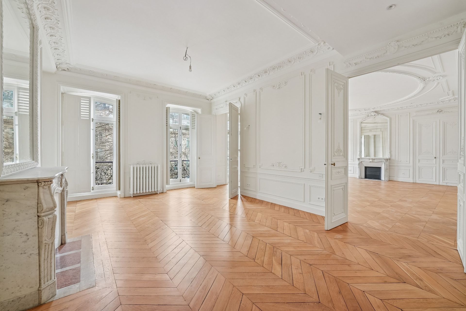 apartment 6 Rooms for sale on PARIS (75008)