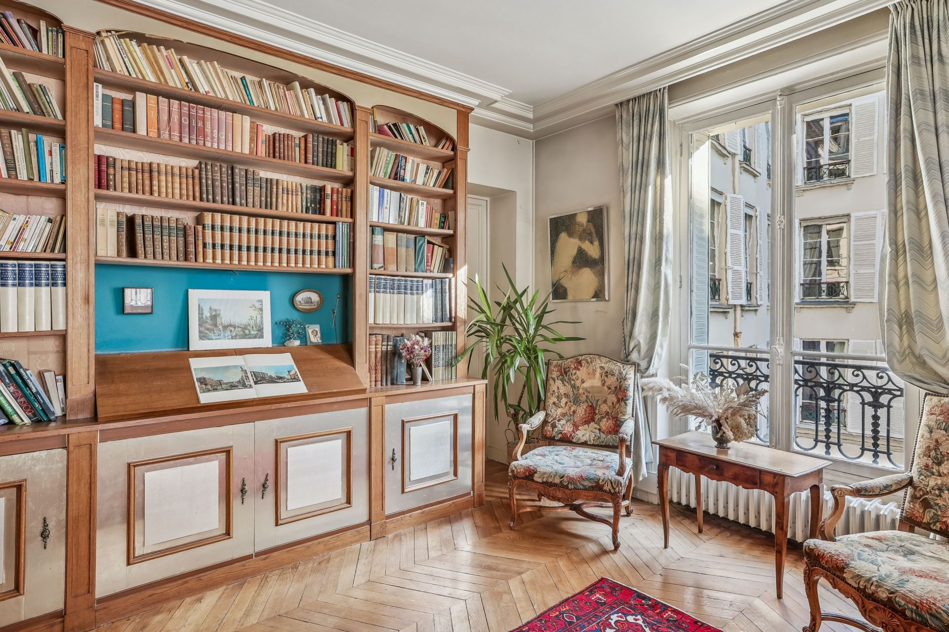 apartment 5 Rooms for sale on PARIS (75007)