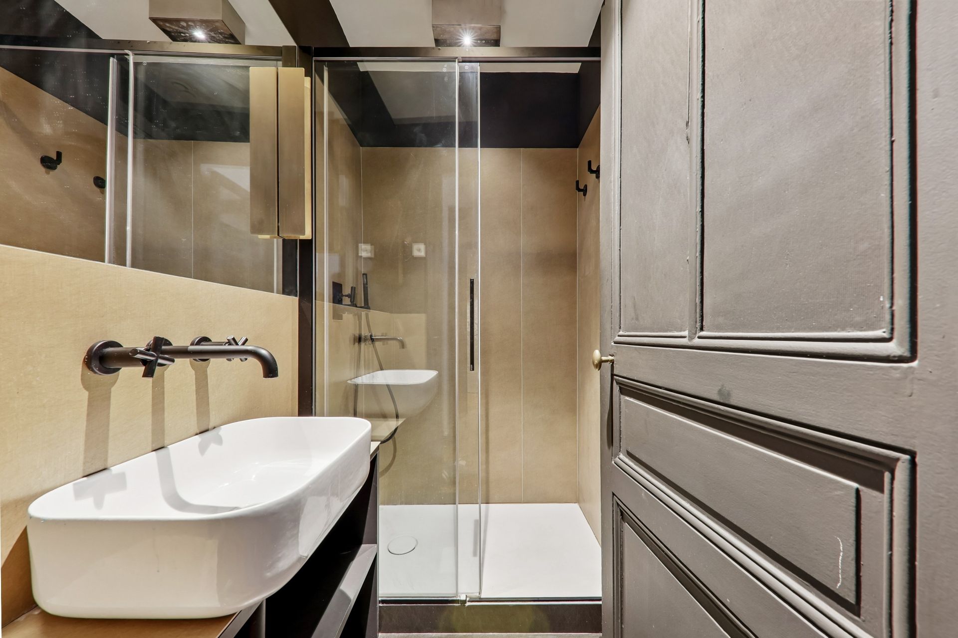 apartment 4 Rooms for sale on PARIS (75007)