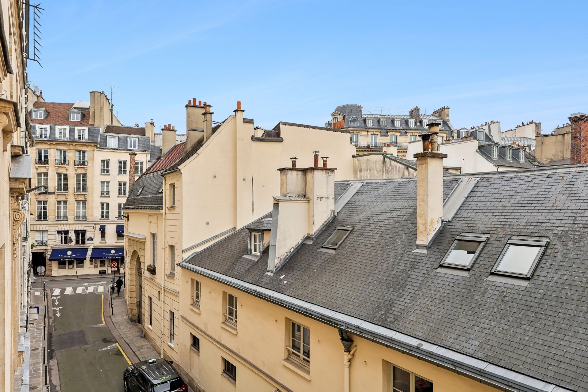 apartment 4 Rooms for sale on PARIS (75007)