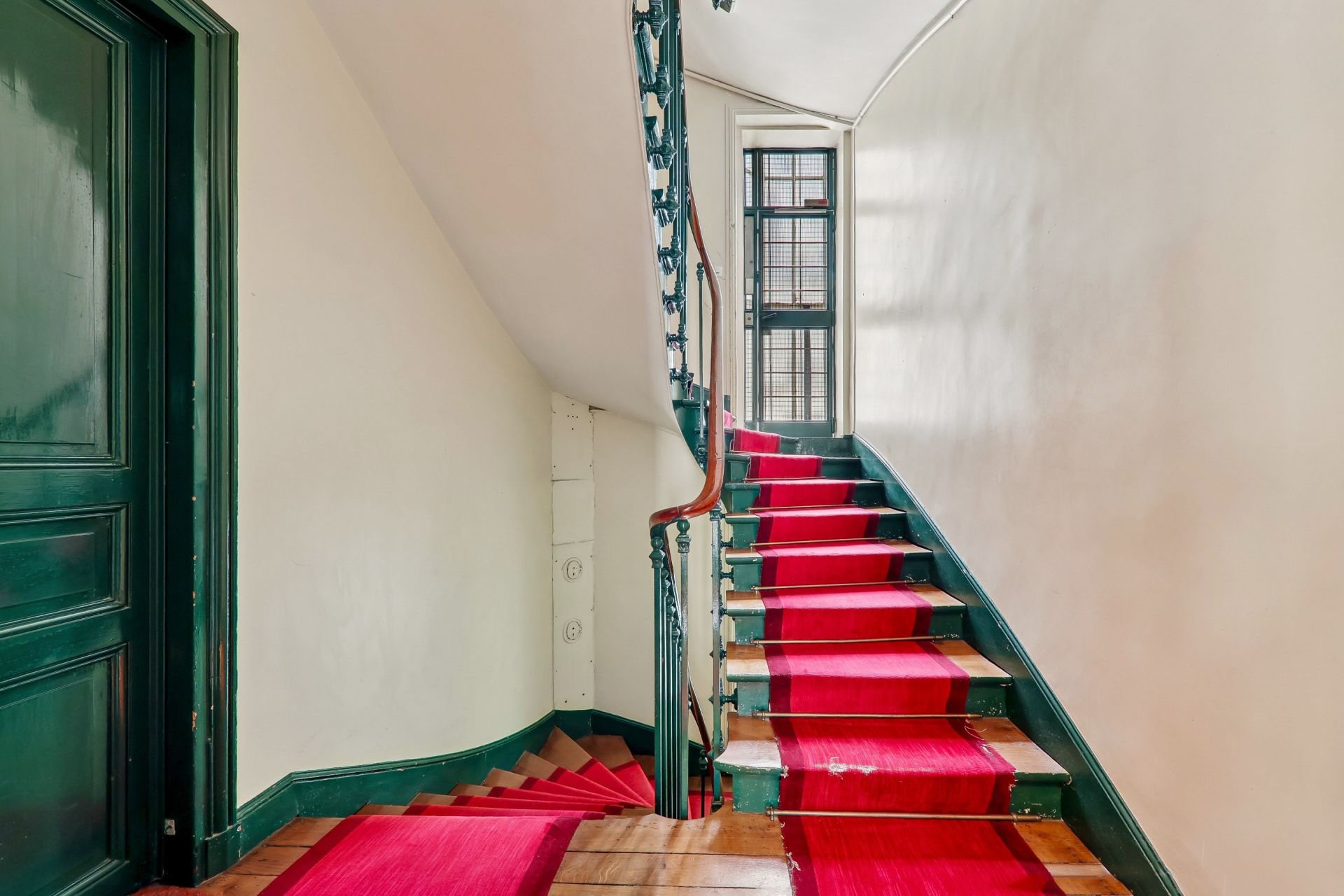 apartment 4 Rooms for sale on PARIS (75007)