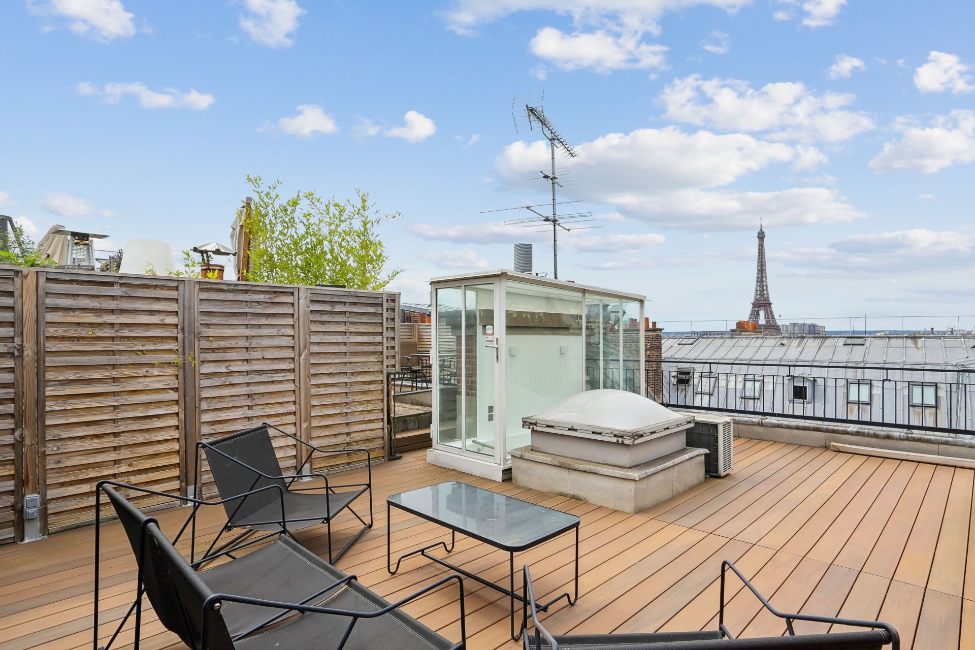 apartment 3 Rooms for sale on PARIS (75008)