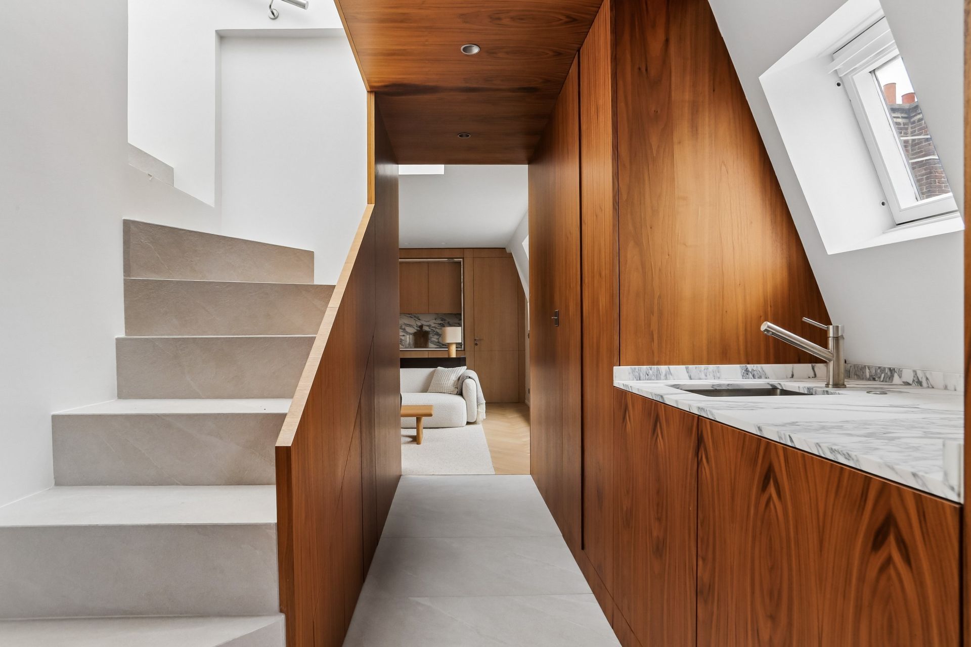 apartment 3 Rooms for sale on PARIS (75008)
