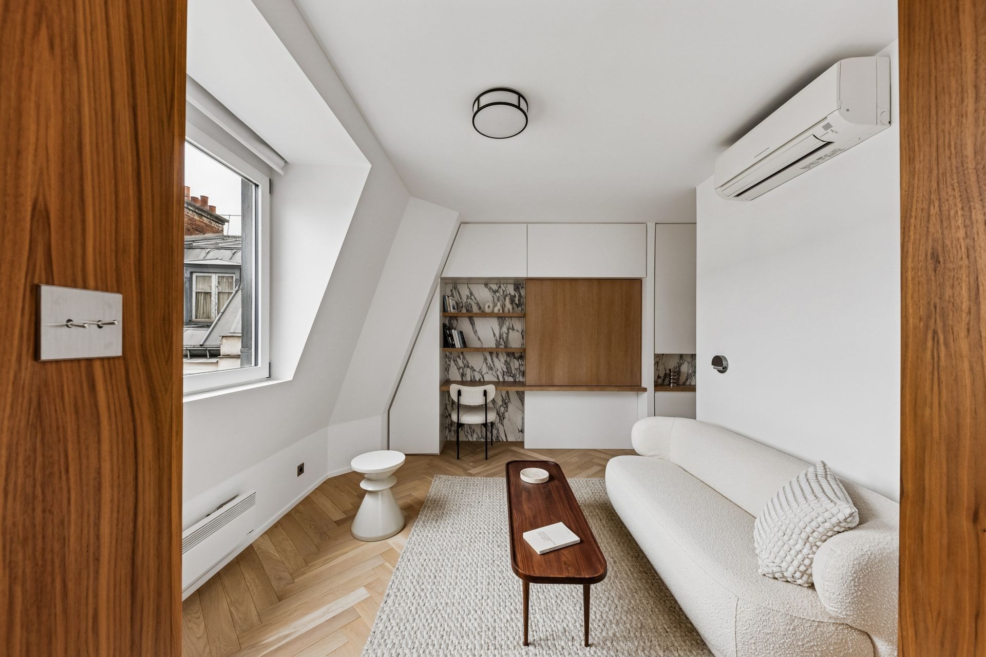 apartment 3 Rooms for sale on PARIS (75008)