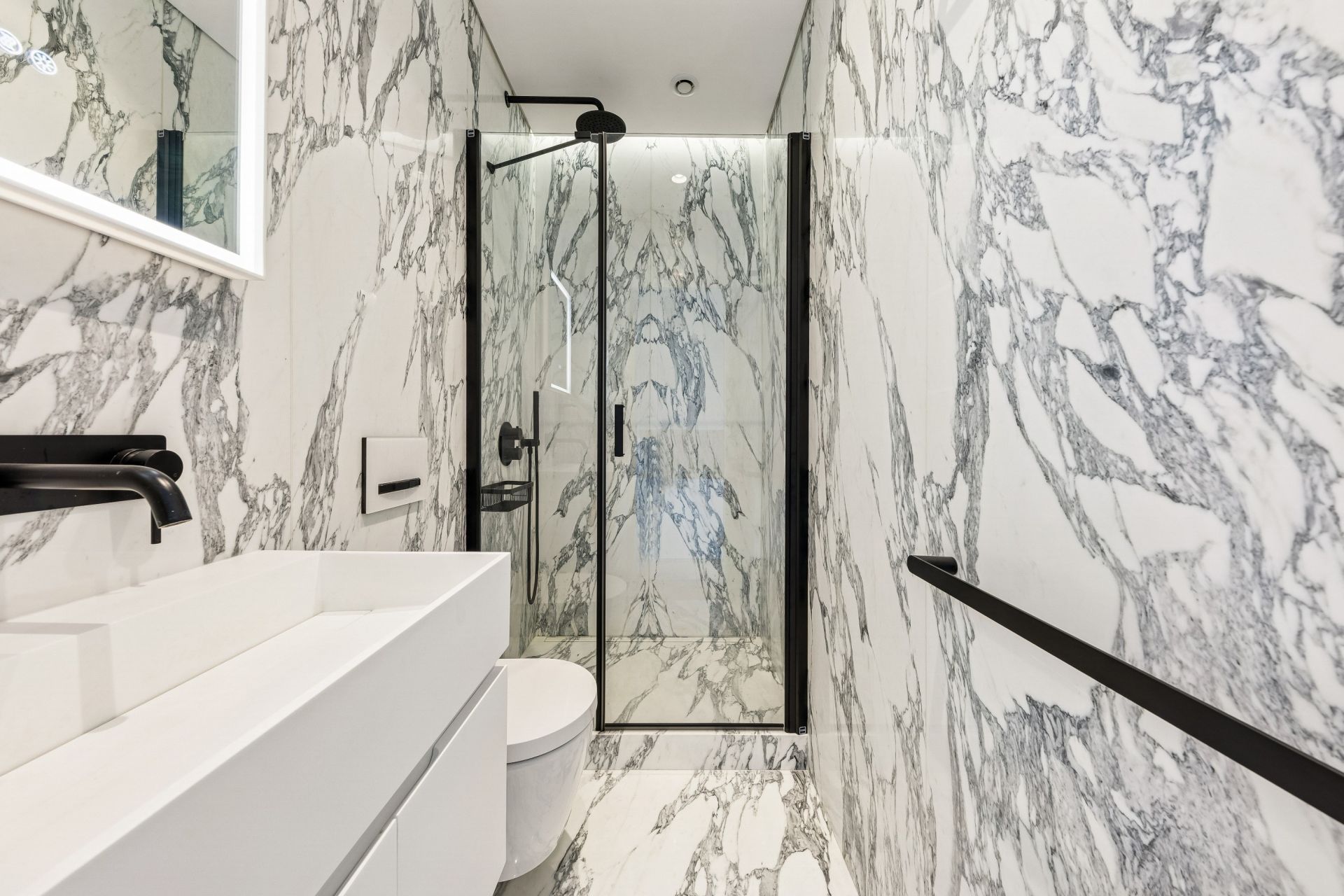 apartment 3 Rooms for sale on PARIS (75008)