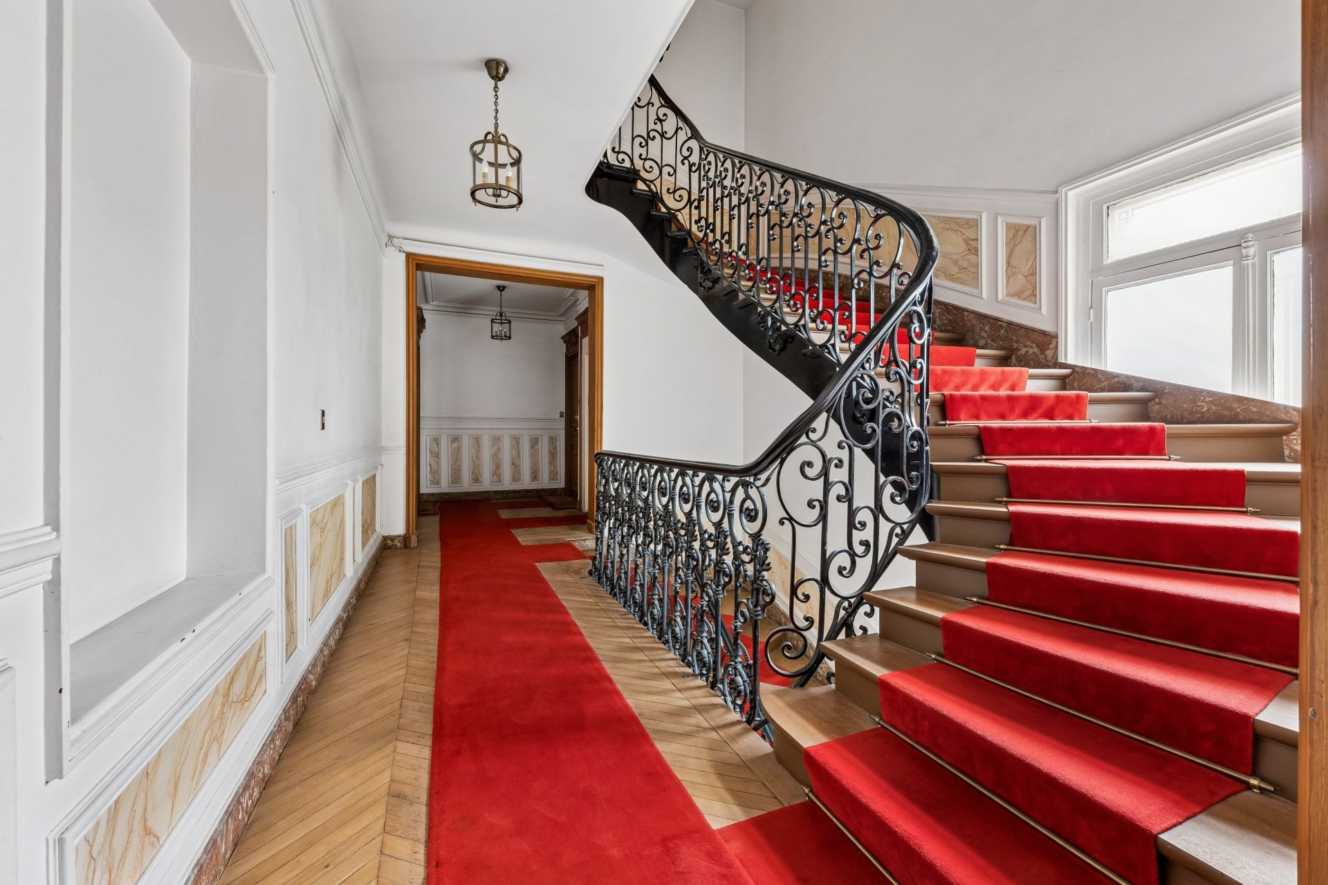 apartment 3 Rooms for sale on PARIS (75008)