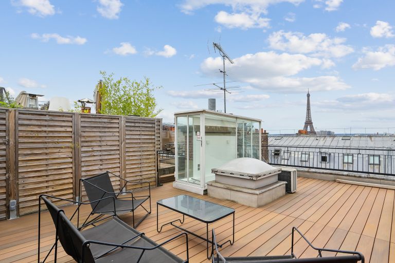apartment 3 Rooms for sale on PARIS (75008)