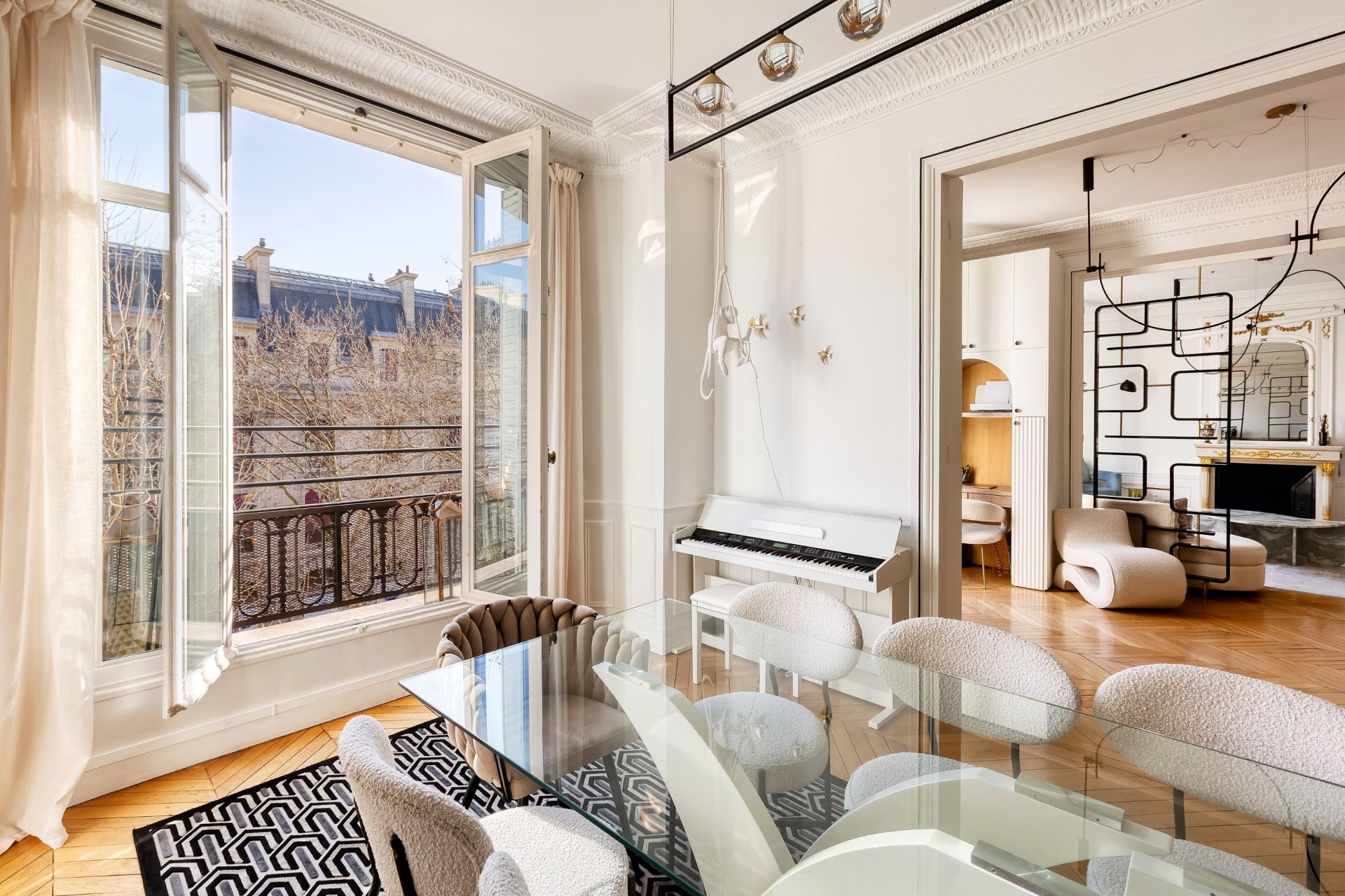 apartment 7 Rooms for sale on PARIS (75004)