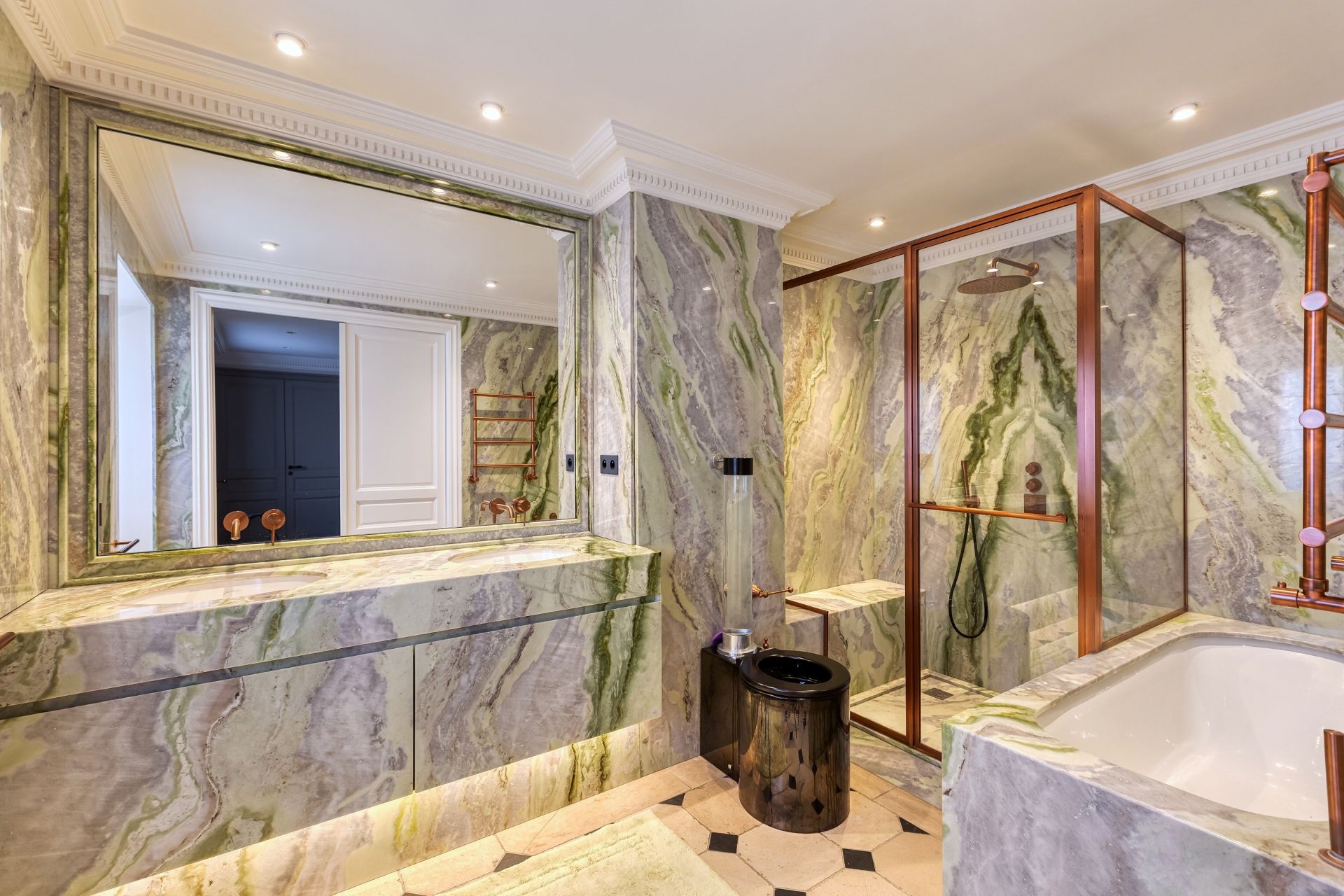 apartment 4 Rooms for sale on PARIS (75001)