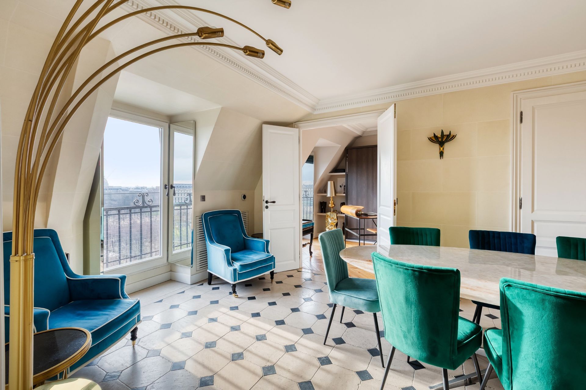apartment 4 Rooms for sale on PARIS (75001)