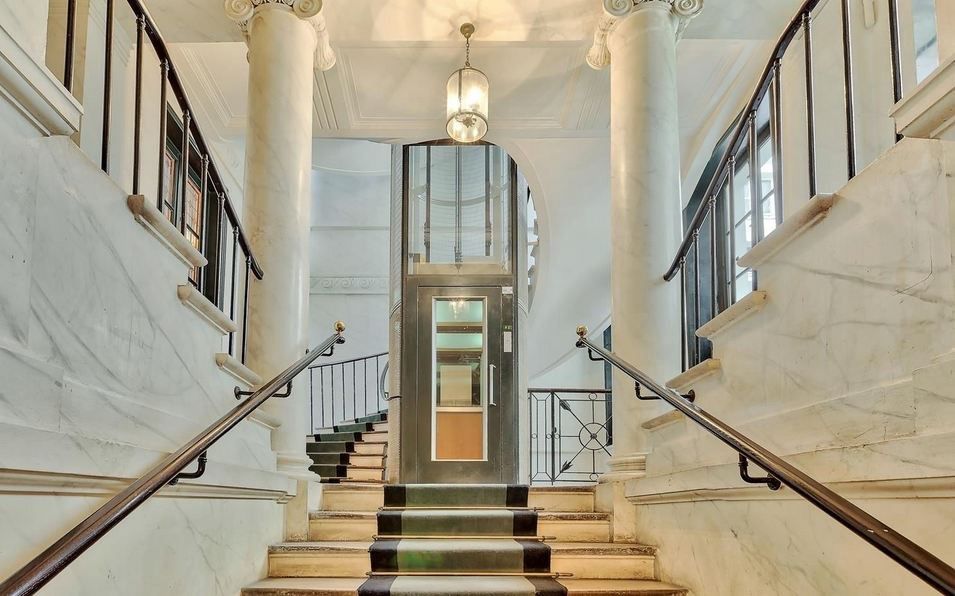 apartment 4 Rooms for sale on PARIS (75001)