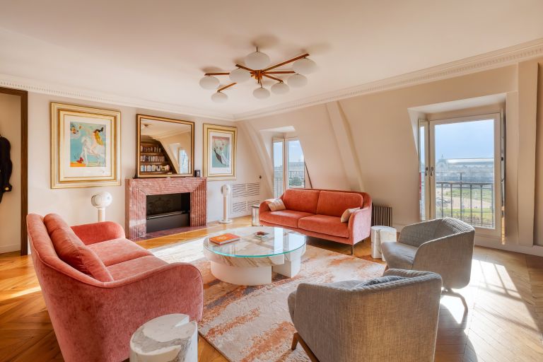 apartment 4 Rooms for sale on PARIS (75001)