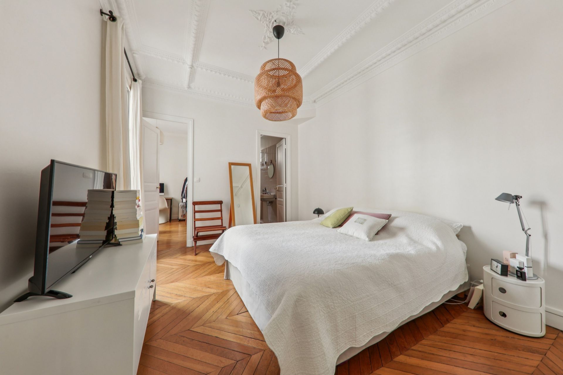 apartment 4 Rooms for sale on PARIS (75009)