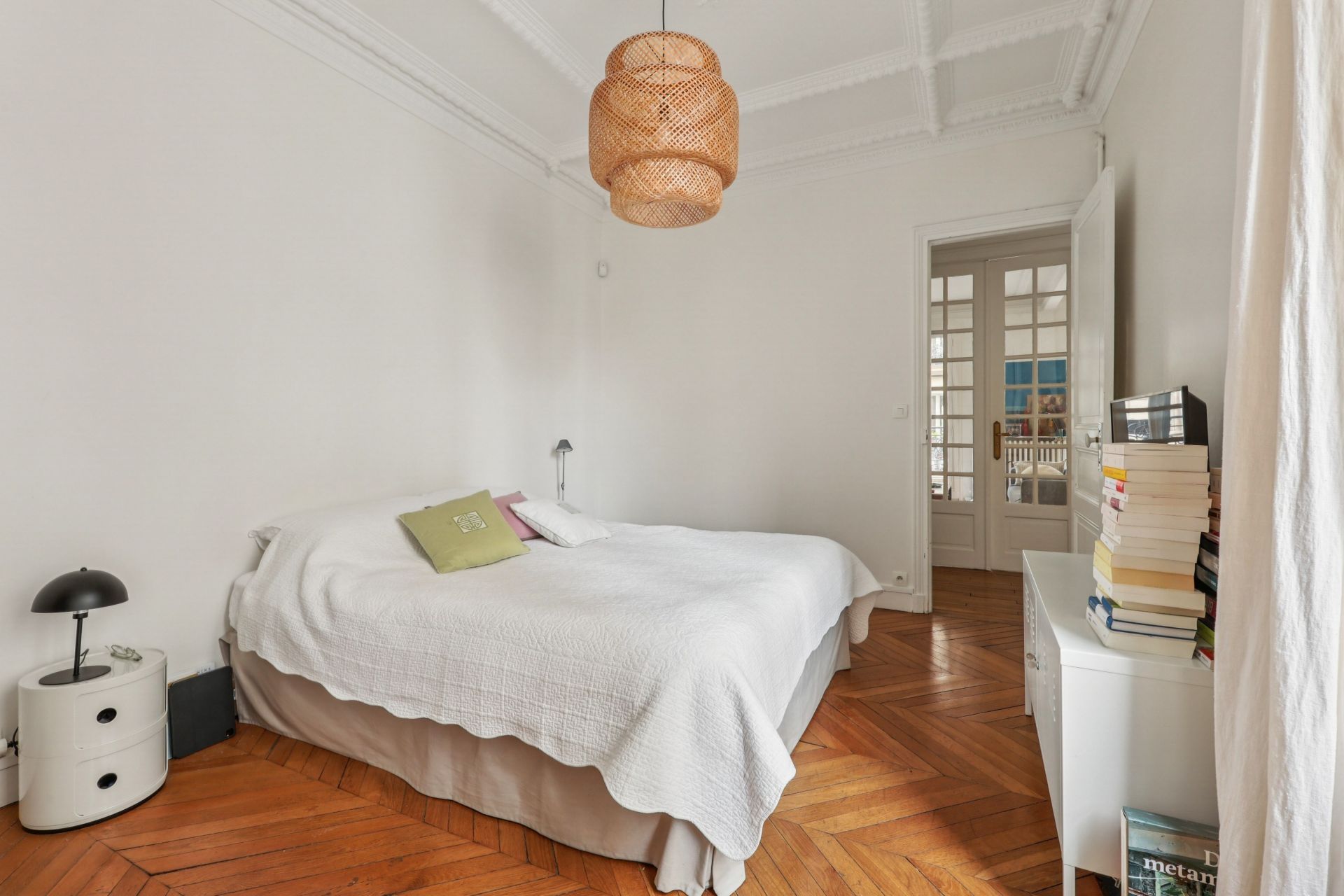 apartment 4 Rooms for sale on PARIS (75009)