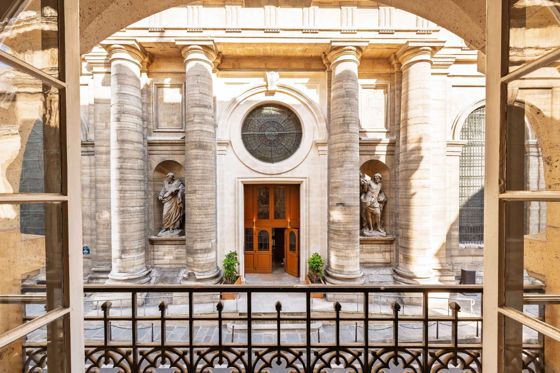 apartment 4 Rooms for sale on PARIS (75006)